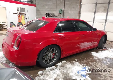 2015 Chrysler 300 300S z USA, uszkodzony, nr VIN 2C3CCAGG0FH860261